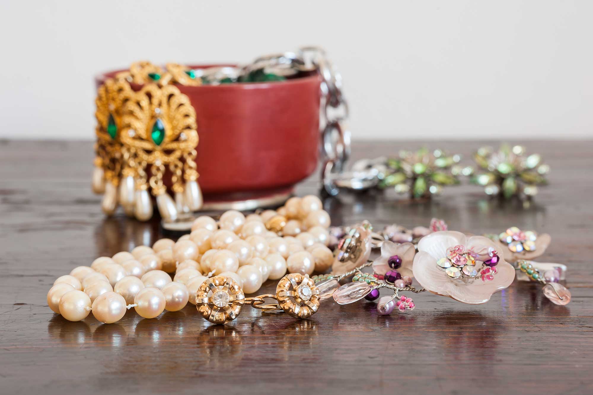 collezione gioielli e pietre preziose